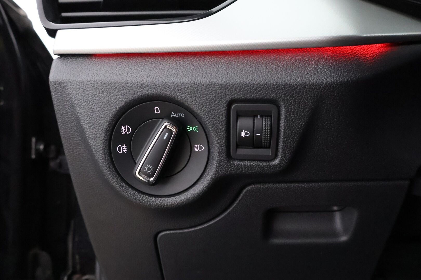 Skoda Scala 2019 1,5 TSI Ambition DSG Autom. - Suomiauto / Lane Assist / Peruutustutkat / Crystal LED / Lohko & Sisäpistoke / Juuri tullut Tampereelle!