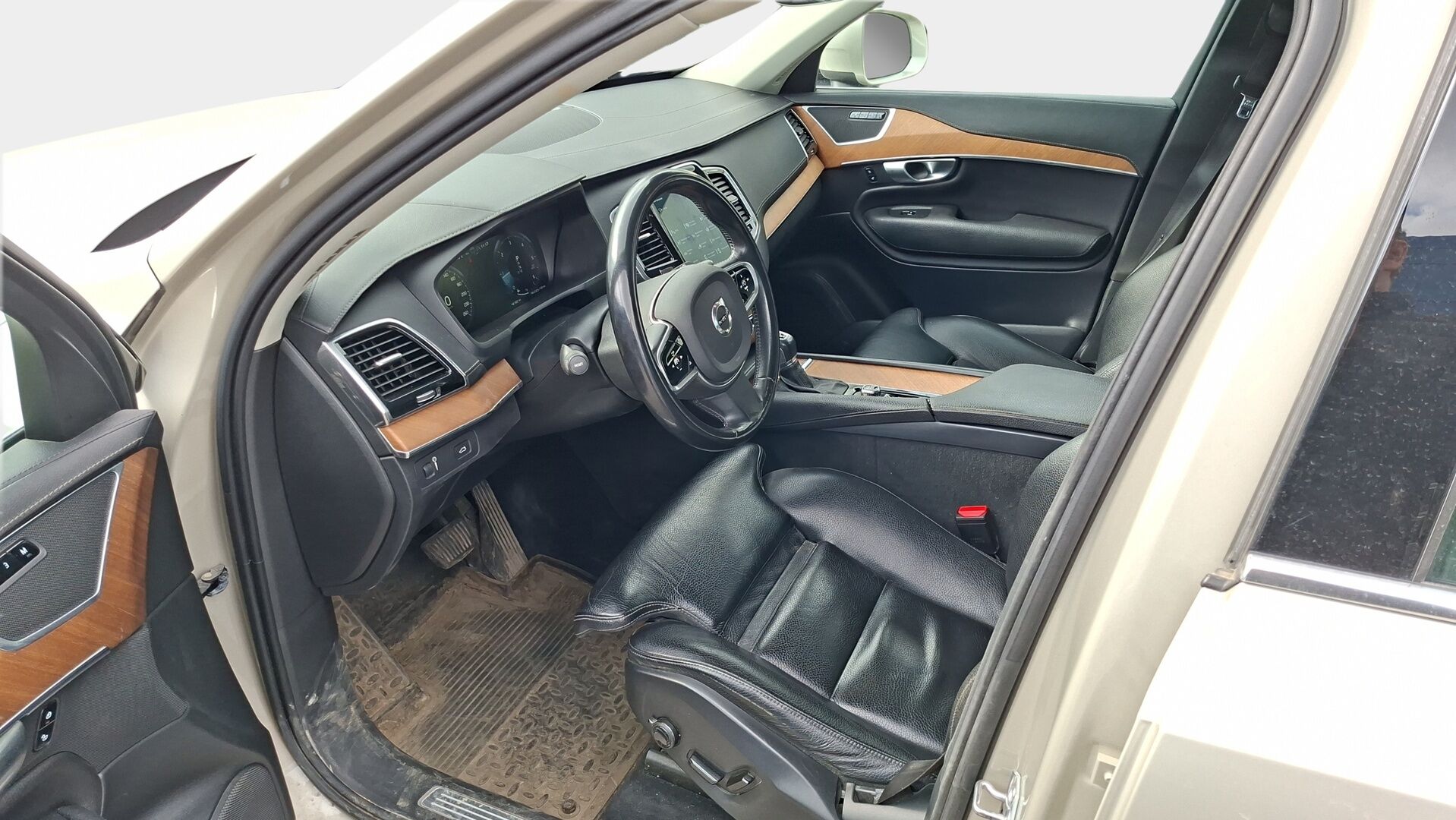 Volvo XC90 2019 D5 AWD Inscription aut * 7-P / Kamera / PilotAssist / Webasto / Muistipenkit / Vetokoukku / Nahkasisusta / Navi * - 2,99 % KORKOTARJOUS TÄHÄN AUTOON - * Jakohihna juuri vaihdettu / Suomi-auto / 2x Vanteet & Renkaat *