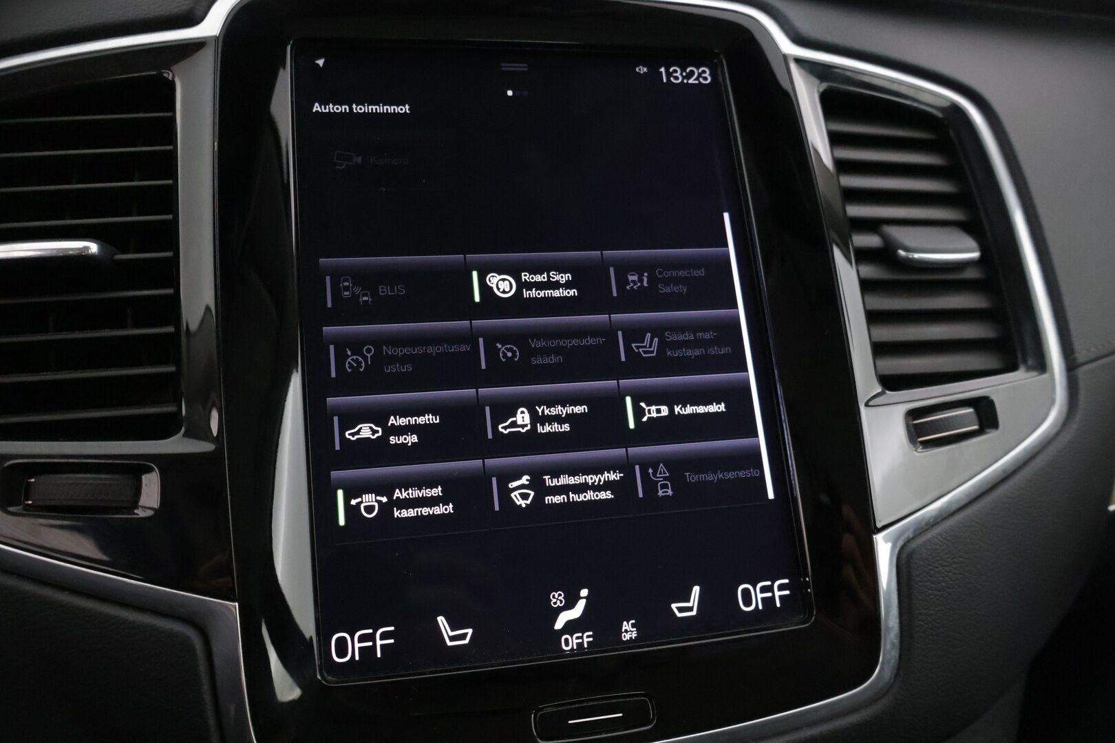 Volvo XC90 2019 D5 AWD Inscription aut * 7-P / Kamera / PilotAssist / Webasto / Muistipenkit / Vetokoukku / Nahkasisusta / Navi * - 2,99 % KORKOTARJOUS TÄHÄN AUTOON - * Jakohihna juuri vaihdettu / Suomi-auto / 2x Vanteet & Renkaat *