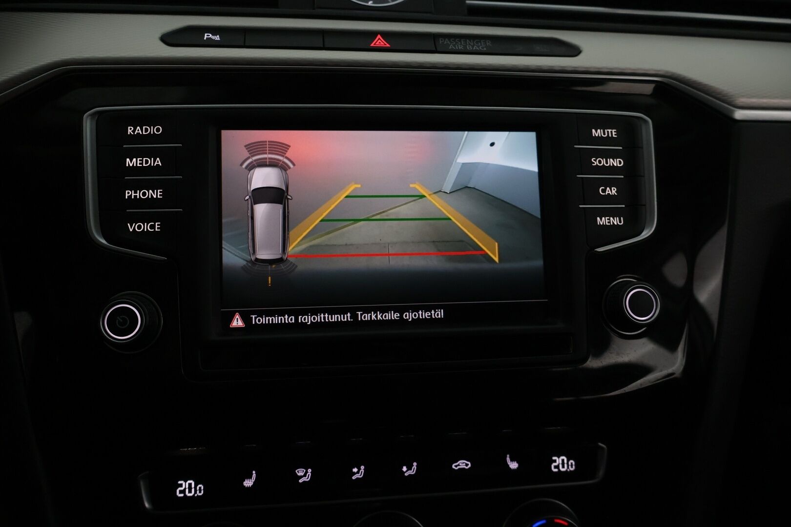 Volkswagen Passat 2017 Variant GTE Plug-In Hybrid 160 kW (218 hv) DSG-aut/ ACC / P. Kamera / ErgoComfort / 2x Renkaat / Huoltokirja / SoH 90.1%! - Akku vaihdettu suurempaan 2024! / SoH 90,1% - HULLUT AVAJAISHULINAT KORKOTARJOUS 3,29 %