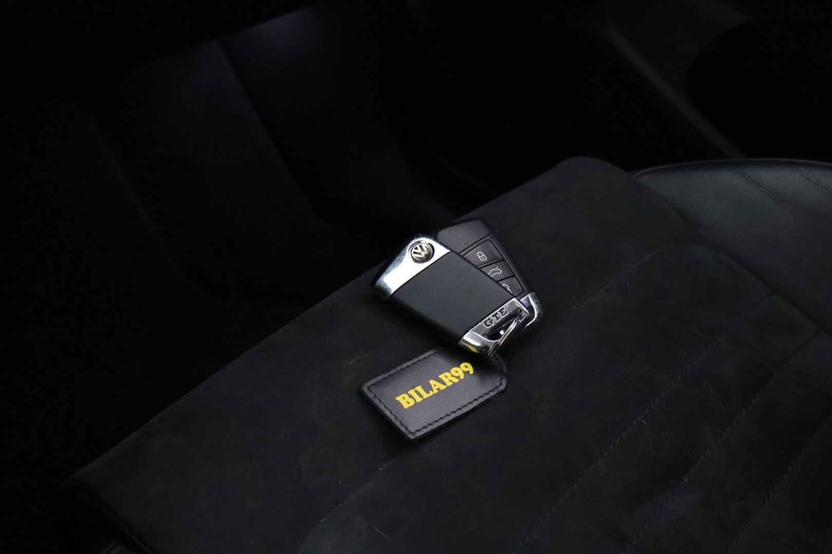 Volkswagen Passat 2017 Variant GTE Plug-In Hybrid 160 kW (218 hv) DSG-aut/ ACC / P. Kamera / ErgoComfort / 2x Renkaat / Huoltokirja / SoH 90.1%! - Akku vaihdettu suurempaan 2024! / SoH 90,1% - HULLUT AVAJAISHULINAT KORKOTARJOUS 3,29 %