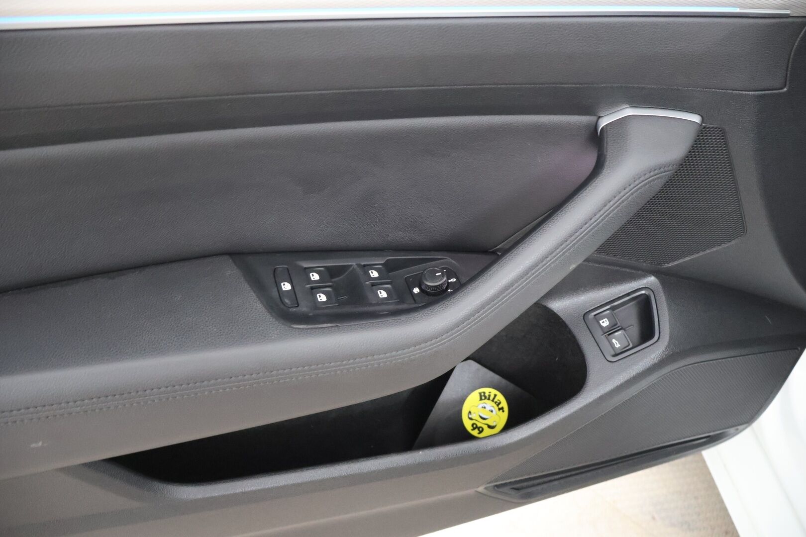 Volkswagen Passat 2017 Variant GTE Plug-In Hybrid 160 kW (218 hv) DSG-aut/ ACC / P. Kamera / ErgoComfort / 2x Renkaat / Huoltokirja / SoH 90.1%! - Akku vaihdettu suurempaan 2024! / SoH 90,1% - HULLUT AVAJAISHULINAT KORKOTARJOUS 3,29 %