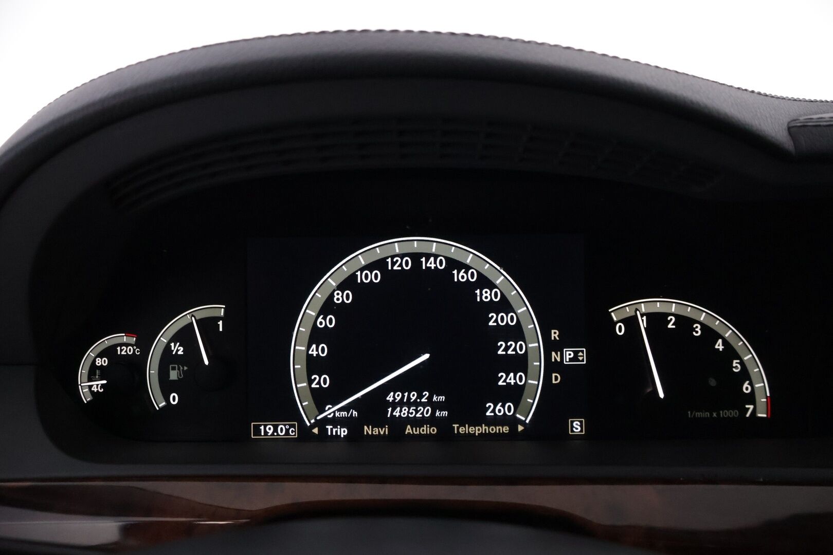 Mercedes-Benz S 2007 550 4MATIC Sedan YritysOutlet - Myydään vain yrityksille - Tämä auto myydään YritysOutlet -valikoimasta vain yritykselle