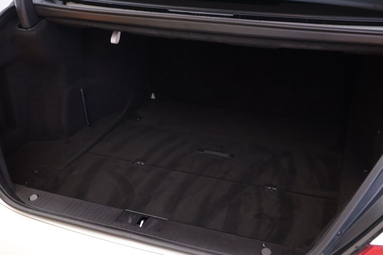 Mercedes-Benz S 2007 550 4MATIC Sedan YritysOutlet - Myydään vain yrityksille - Tämä auto myydään YritysOutlet -valikoimasta vain yritykselle