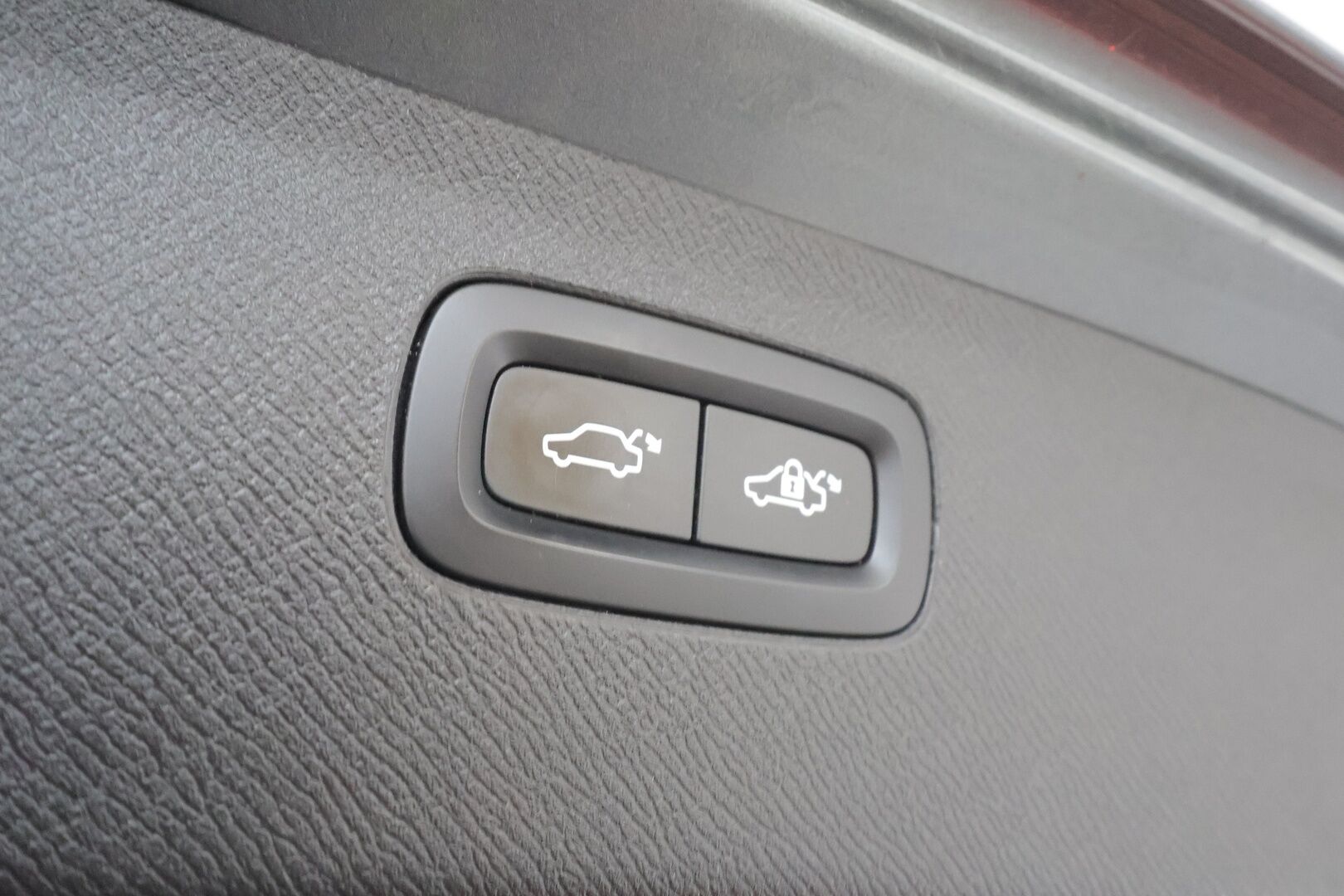 Volvo XC90 2019 T8 AWD R-Design aut * HUD / Panorama /Pilot assist / 7-Paikkainen / Muistipenkit /  Harman&Kardon / 360-Kamera * - Suomi-auto / Merkkihuollettu / Kahdet renkaat