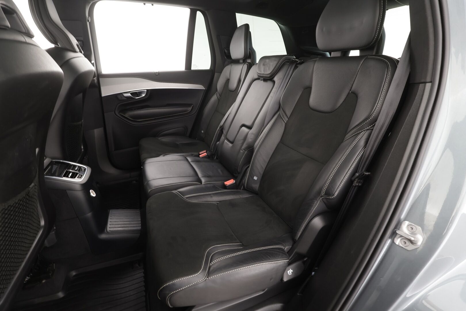 Volvo XC90 2019 T8 AWD R-Design aut * HUD / Panorama /Pilot assist / 7-Paikkainen / Muistipenkit /  Harman&Kardon / 360-Kamera * - Suomi-auto / Merkkihuollettu / Kahdet renkaat