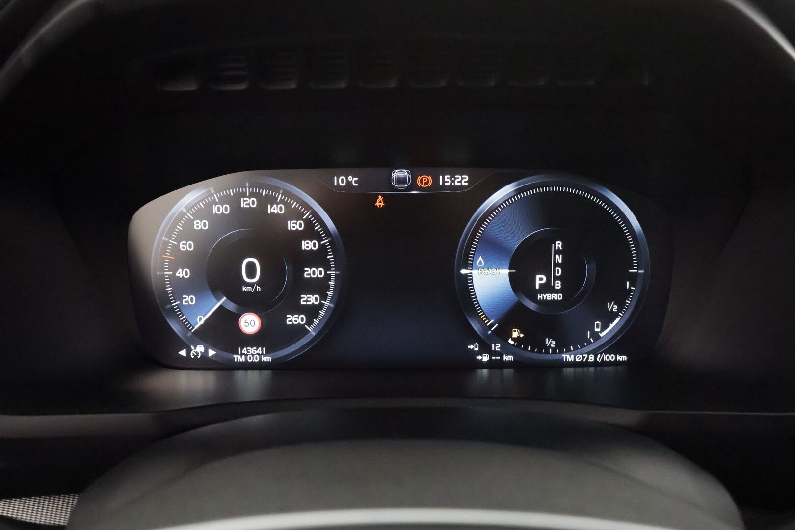 Volvo XC90 2019 T8 AWD R-Design aut * HUD / Panorama /Pilot assist / 7-Paikkainen / Muistipenkit /  Harman&Kardon / 360-Kamera * - Suomi-auto / Merkkihuollettu / Kahdet renkaat