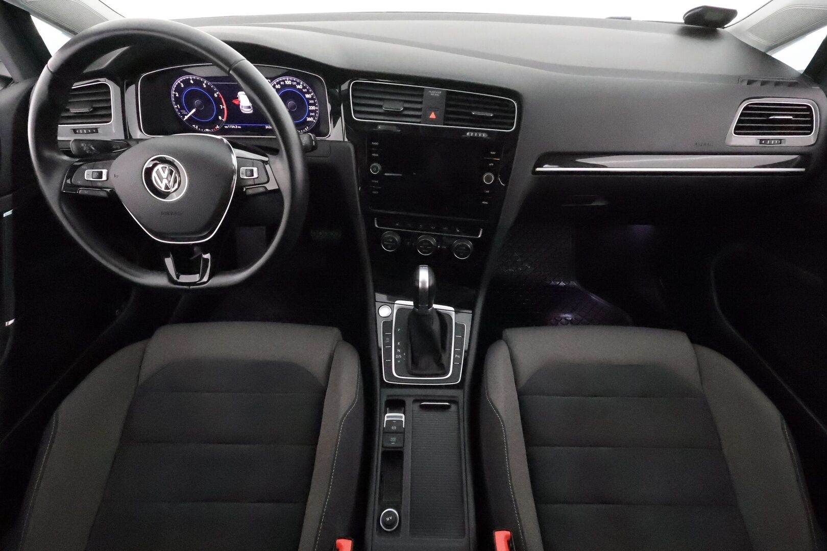 Volkswagen Golf 2019 Highline 1,0 TSI 85 kW (115 hv) DSG-automaatti - Suomiauto | Webasto | Adapt.Vakkari | Digimittari | Peruutuskamera | LED | Kangas-Alcantara |