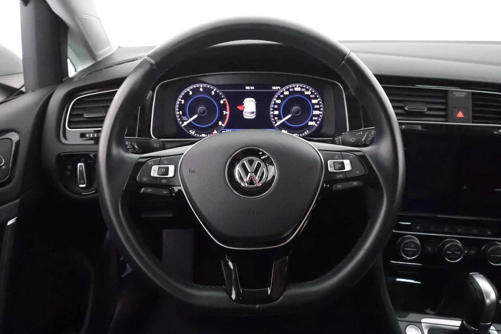Volkswagen Golf 2019 Highline 1,0 TSI 85 kW (115 hv) DSG-automaatti - Suomiauto | Webasto | Adapt.Vakkari | Digimittari | Peruutuskamera | LED | Kangas-Alcantara |