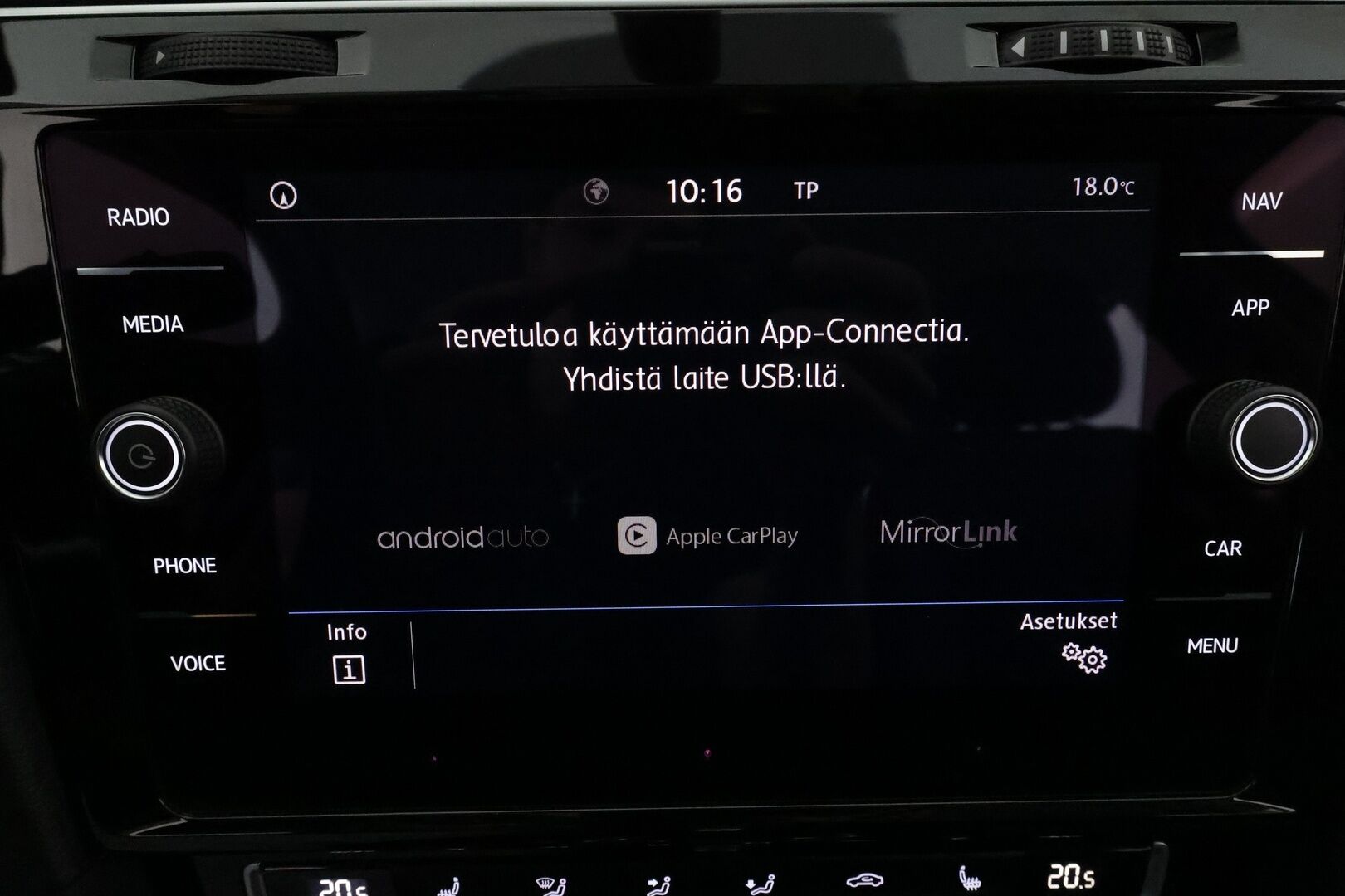 Volkswagen Golf 2019 Highline 1,0 TSI 85 kW (115 hv) DSG-automaatti - Suomiauto | Webasto | Adapt.Vakkari | Digimittari | Peruutuskamera | LED | Kangas-Alcantara |