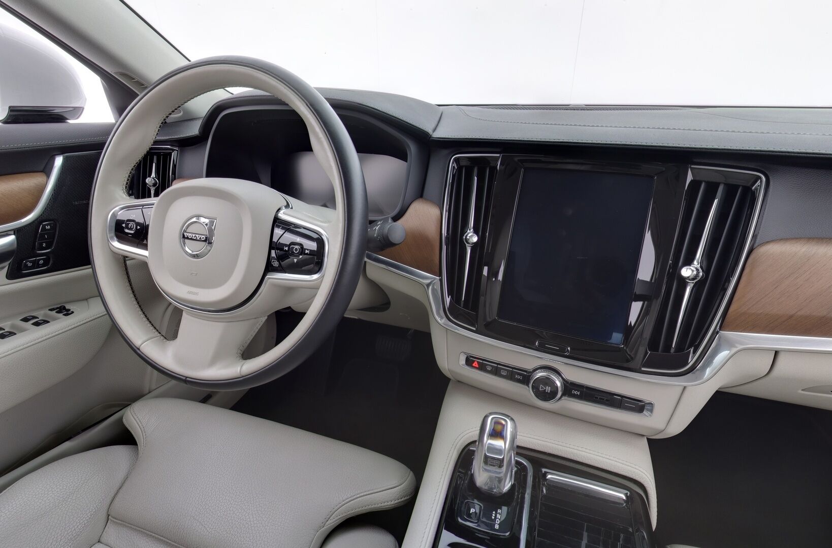 Volvo S90 2019 T8 AWD Business Inscription aut - PA-lisälämmitin / Pilot Assist / Harman/Kardon / Tutkat / Sporttipenkki Muistilla / KeylessGo / Vaalea nahkasisusta / Navi 