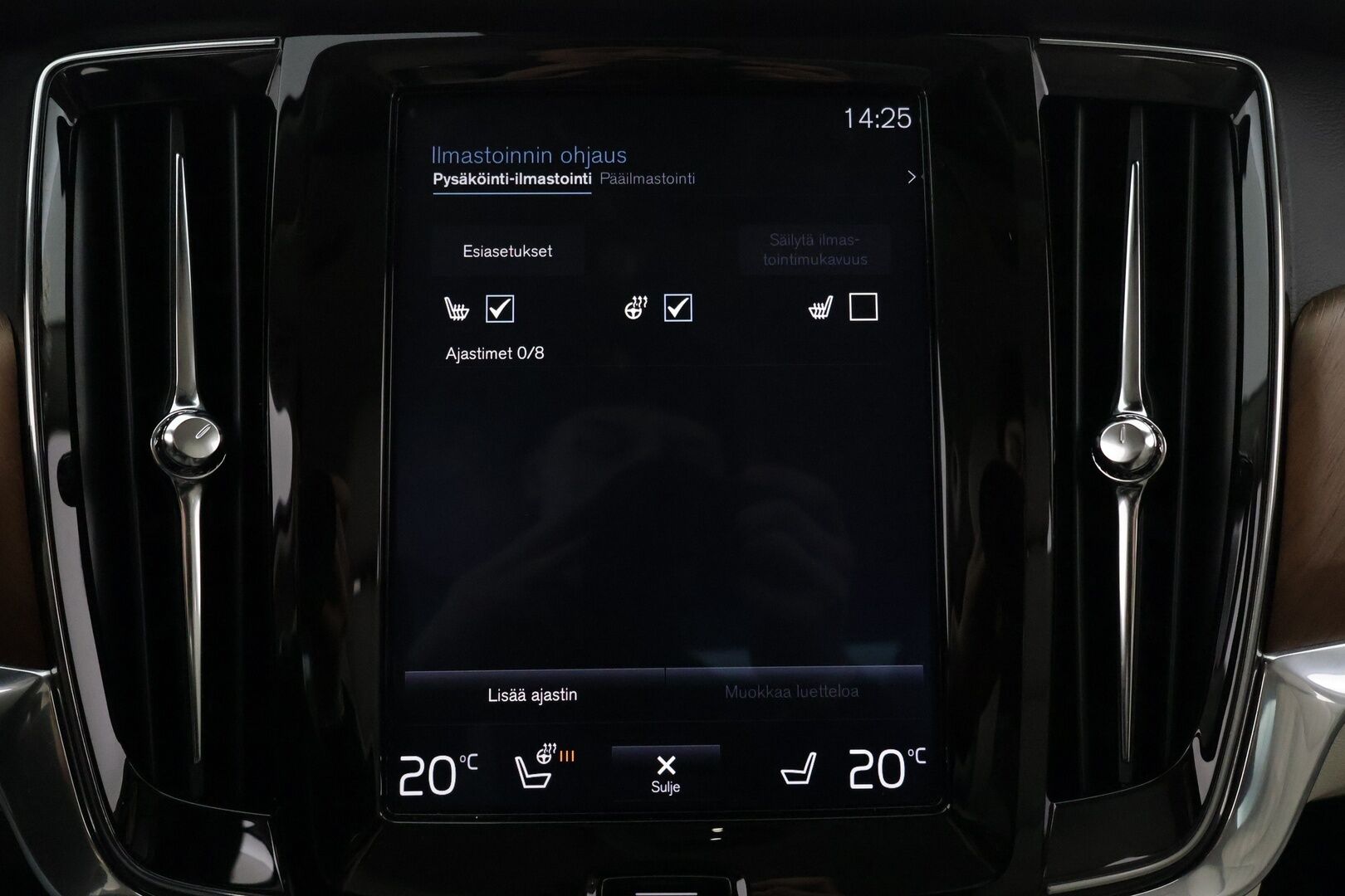 Volvo S90 2019 T8 AWD Business Inscription aut - PA-lisälämmitin / Pilot Assist / Harman/Kardon / Tutkat / Sporttipenkki Muistilla / KeylessGo / Vaalea nahkasisusta / Navi 