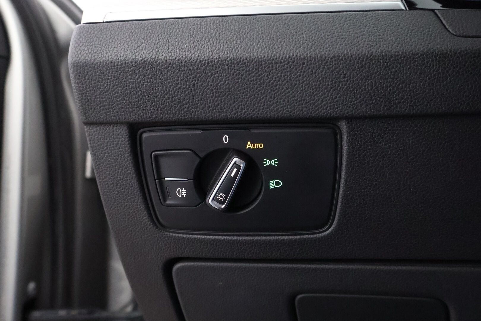 Volkswagen Passat 2016 Variant GTE Plug-In Hybrid 160 kW DSG-automaatti - Webasto / Adapt.Vakkari / Digimittari / Vetokoukku / Peruutuskamera / Nahka-Alcantara / Navi / KeylessGo / Huippuvarusteet / Jakopää tehty!