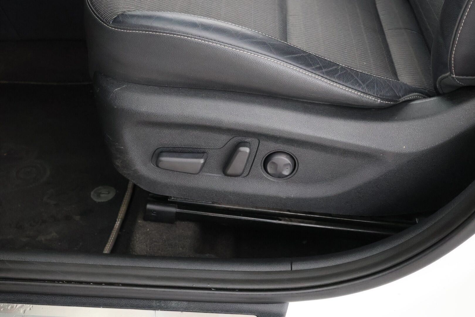 Kia Niro 2019 1,6 GDI Hybrid Edition DCT - | Adapt vak. | P-Kamera | JBL | Osanahat | Apple&Android | Suomi-Auto
