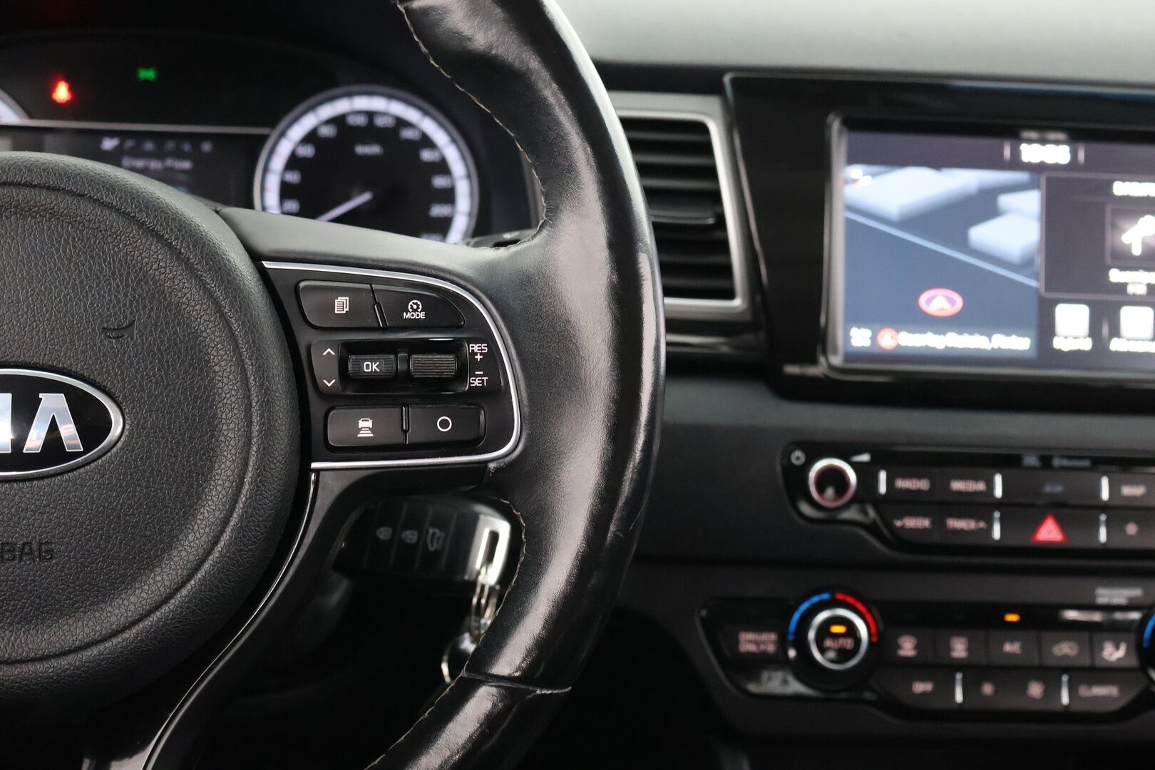 Kia Niro 2019 1,6 GDI Hybrid Edition DCT - | Adapt vak. | P-Kamera | JBL | Osanahat | Apple&Android | Suomi-Auto
