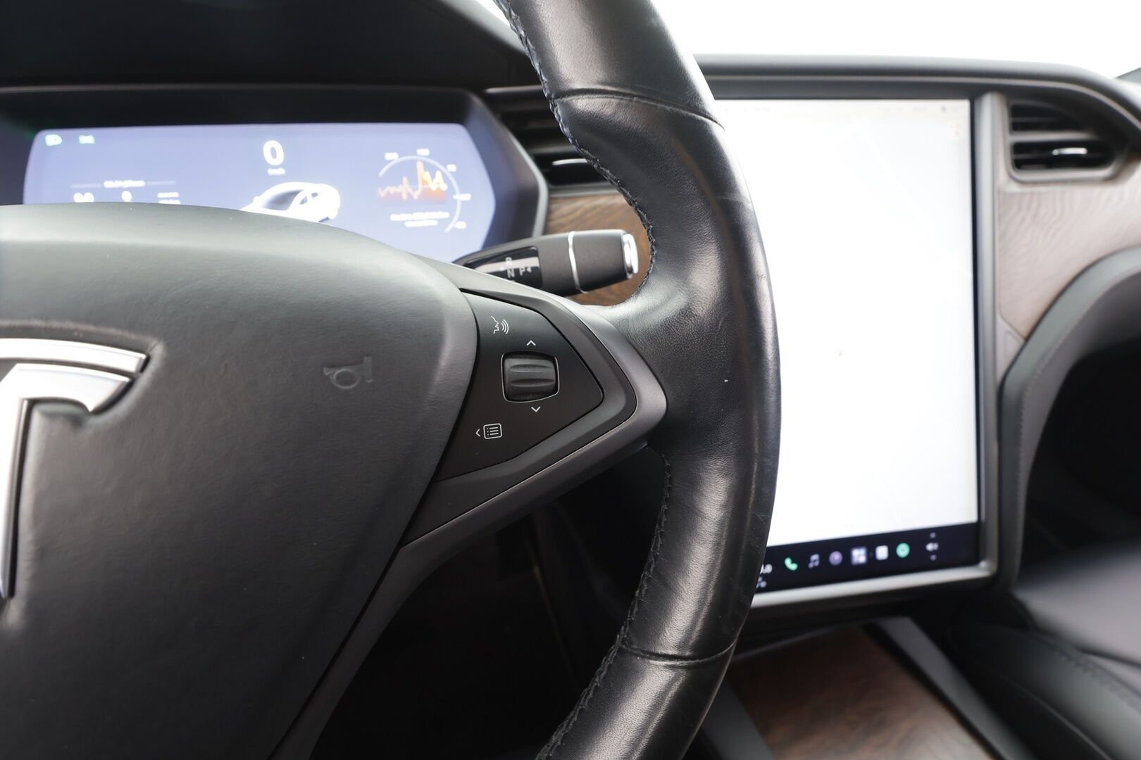 Tesla Model S 2019 100D AWD - | Lasikatto | Ilma-alusta | ACC | P.Kamera | LED | Muistipenkki | Premium Audio | Navi | Kaistavahti | Keyless | Suomi-auto | Kahdet renkaat |