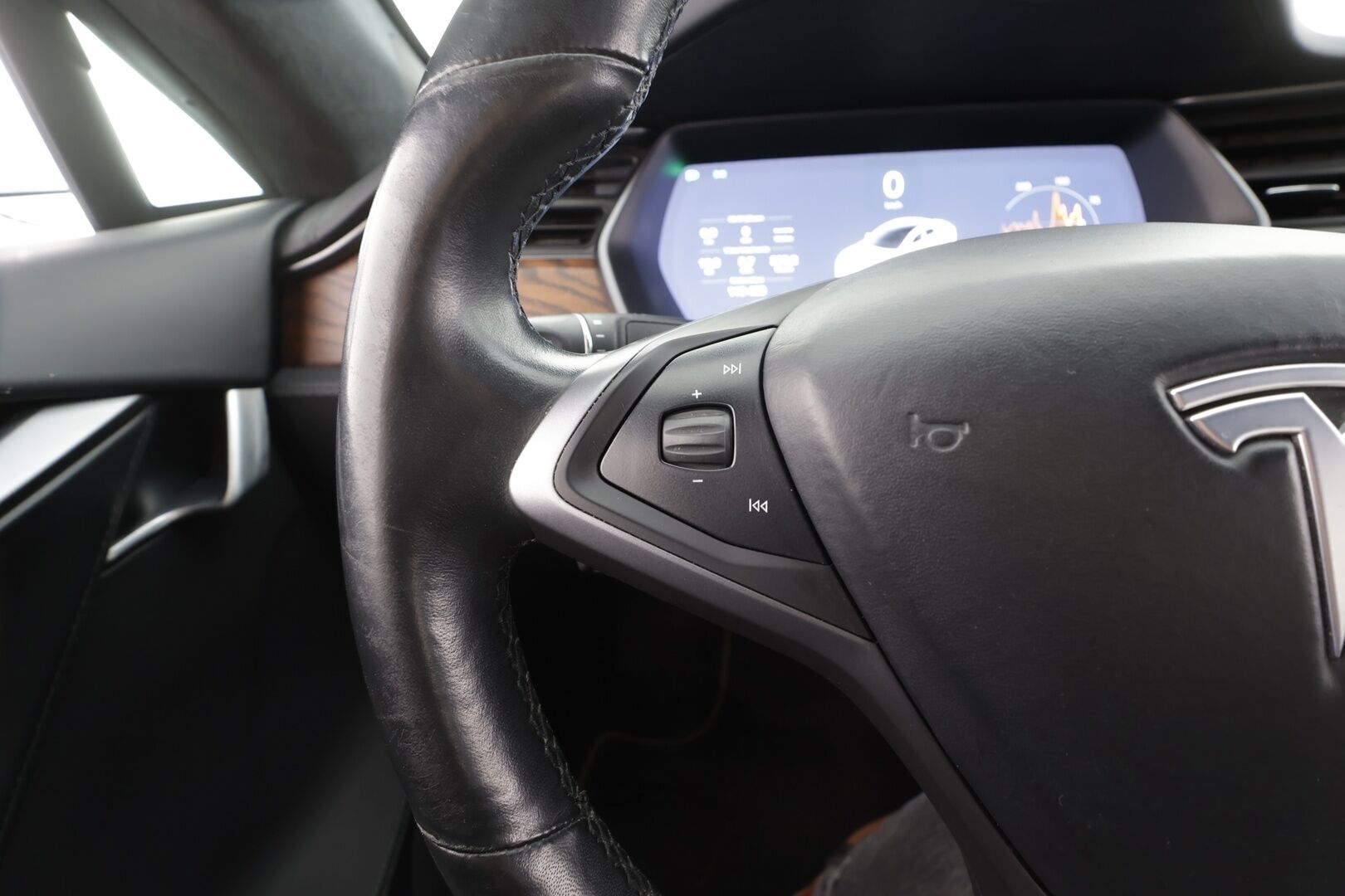 Tesla Model S 2019 100D AWD - | Lasikatto | Ilma-alusta | ACC | P.Kamera | LED | Muistipenkki | Premium Audio | Navi | Kaistavahti | Keyless | Suomi-auto | Kahdet renkaat |