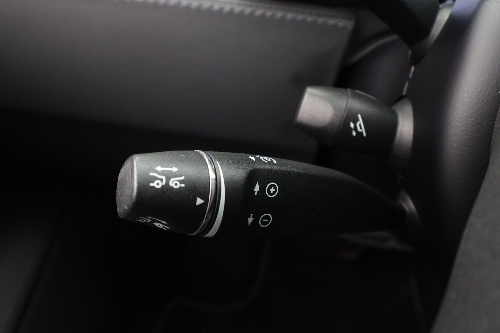 Tesla Model S 2019 100D AWD - | Lasikatto | Ilma-alusta | ACC | P.Kamera | LED | Muistipenkki | Premium Audio | Navi | Kaistavahti | Keyless | Suomi-auto | Kahdet renkaat |