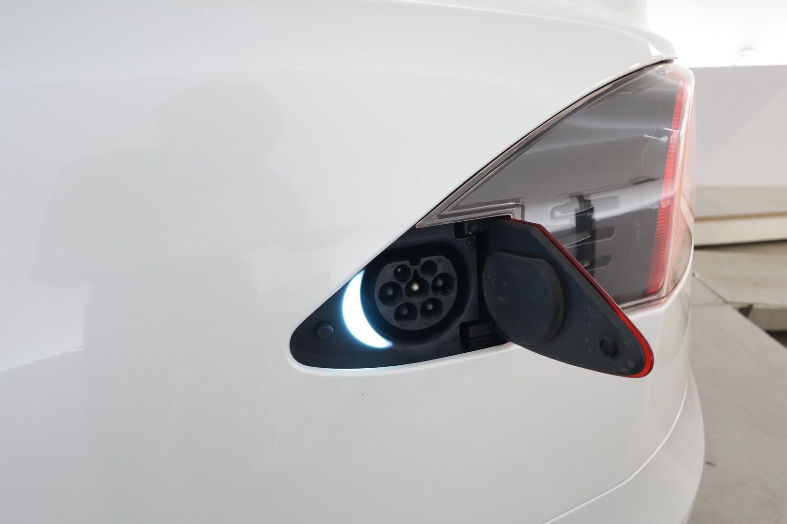 Tesla Model S 2019 100D AWD - | Lasikatto | Ilma-alusta | ACC | P.Kamera | LED | Muistipenkki | Premium Audio | Navi | Kaistavahti | Keyless | Suomi-auto | Kahdet renkaat |