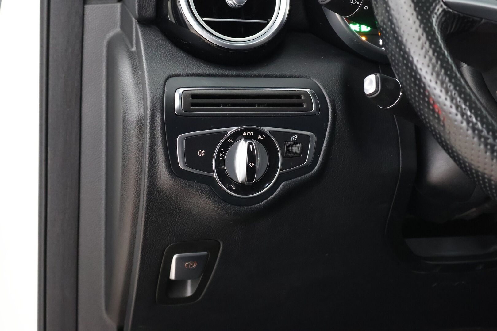 Mercedes-Benz GLC 2016 220 d 4Matic A Premium Business AMG - Webasto | LED | IHC+ | Panorama | Burmester | Vetokoukku | P.kamera - KORKO VAIN 3,99 %