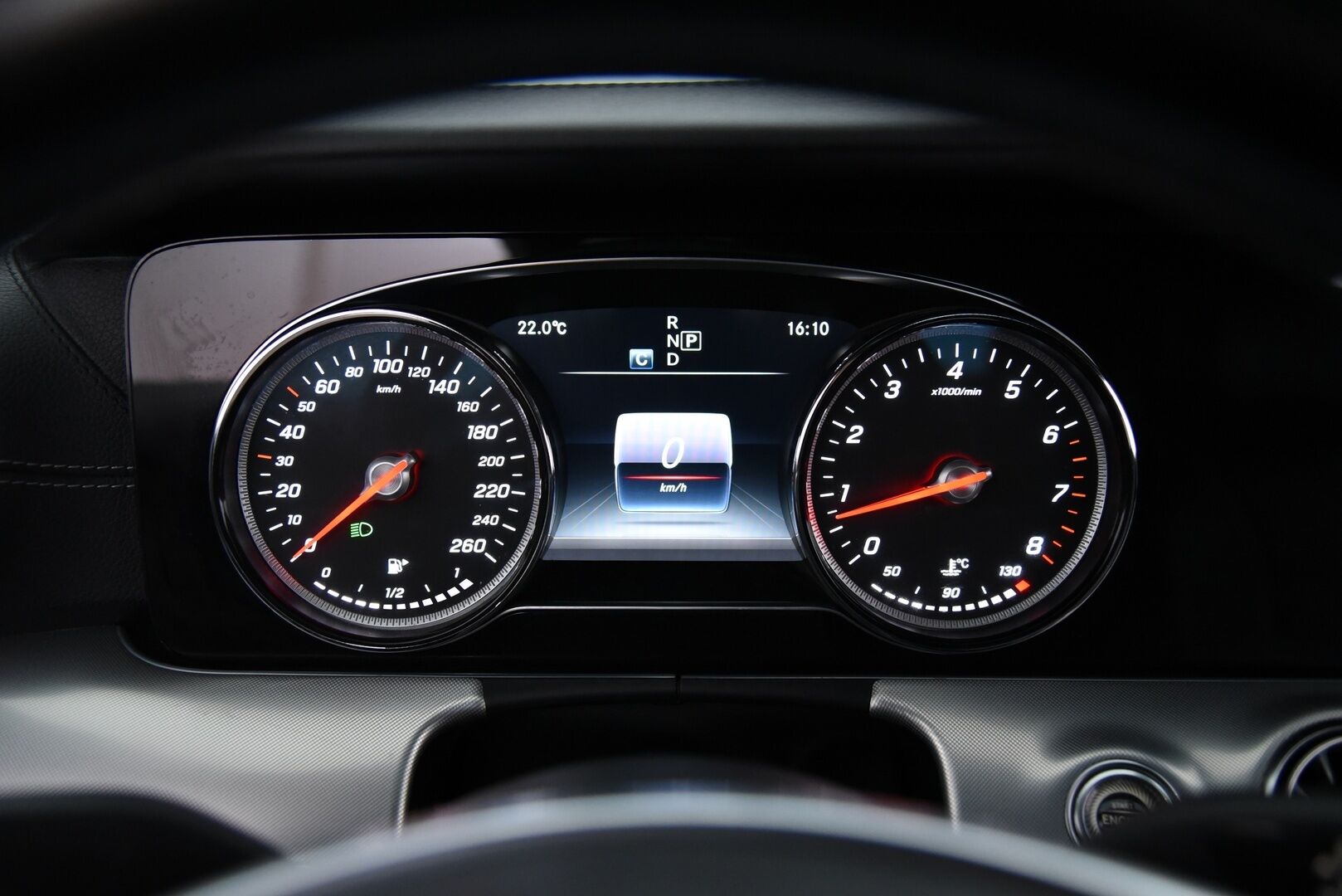 Mercedes-Benz E 2018 200 A Cabriolet Business AMG / Lämpökatto / Niskanlämmittimet / Nahat / Vakkari / BLIS / Ambientet / - Upea kokonaisuus! / 2x vanteet&renkaat / Hyvä huoltohistoria / Navi / Harvinaisuus!