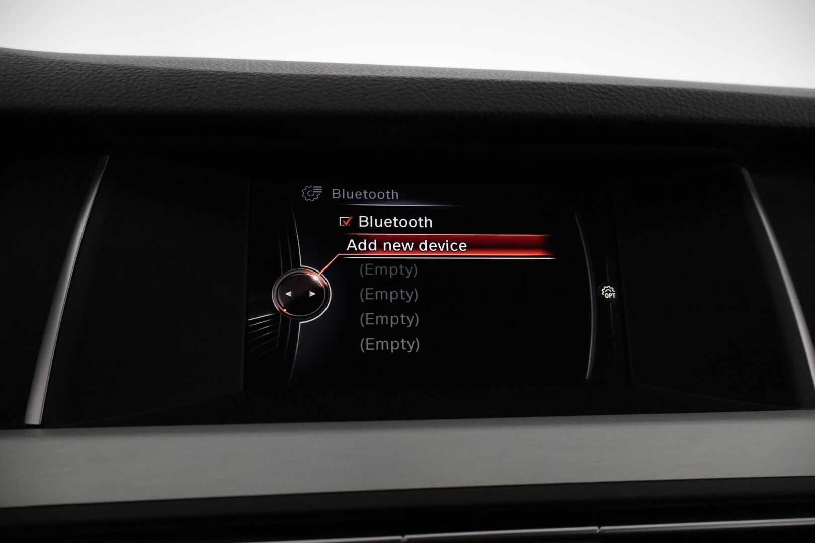 BMW 520 2015 F11 Touring 520d A xDrive Business * LCI / Vetokoukku / P-Tutkat / Vakkari * - *Lämmitettävä Ohjauspyörä / Sähkökontti / Bi-Xenon / Bluetooth/ Juuri katsastettu! * - HULLUT AVAJAISHULINAT KORKOTARJOUS 3,29 %