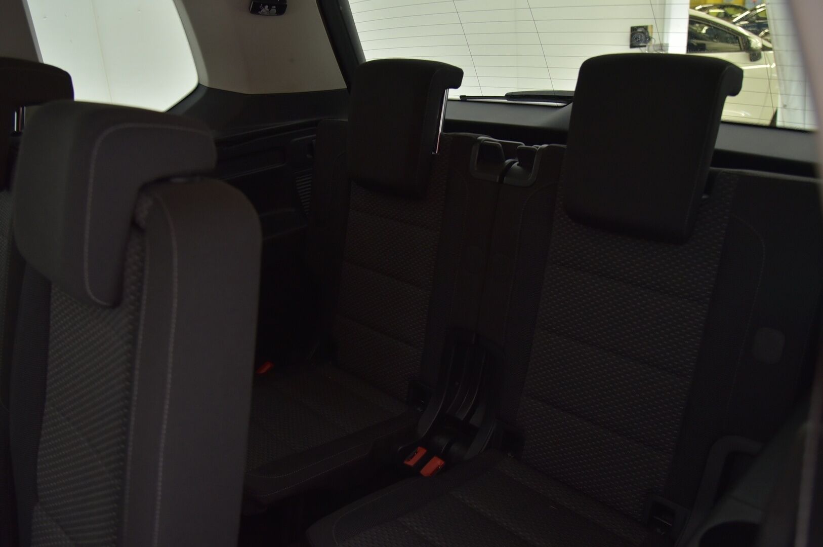 Volkswagen Touran 2016 Trendline 1,6 TDI 81 kW (110 hv) aut. ** Webasto / Navi / Adapt. vakkari / 7-paikkainen / Peruutuskamera **