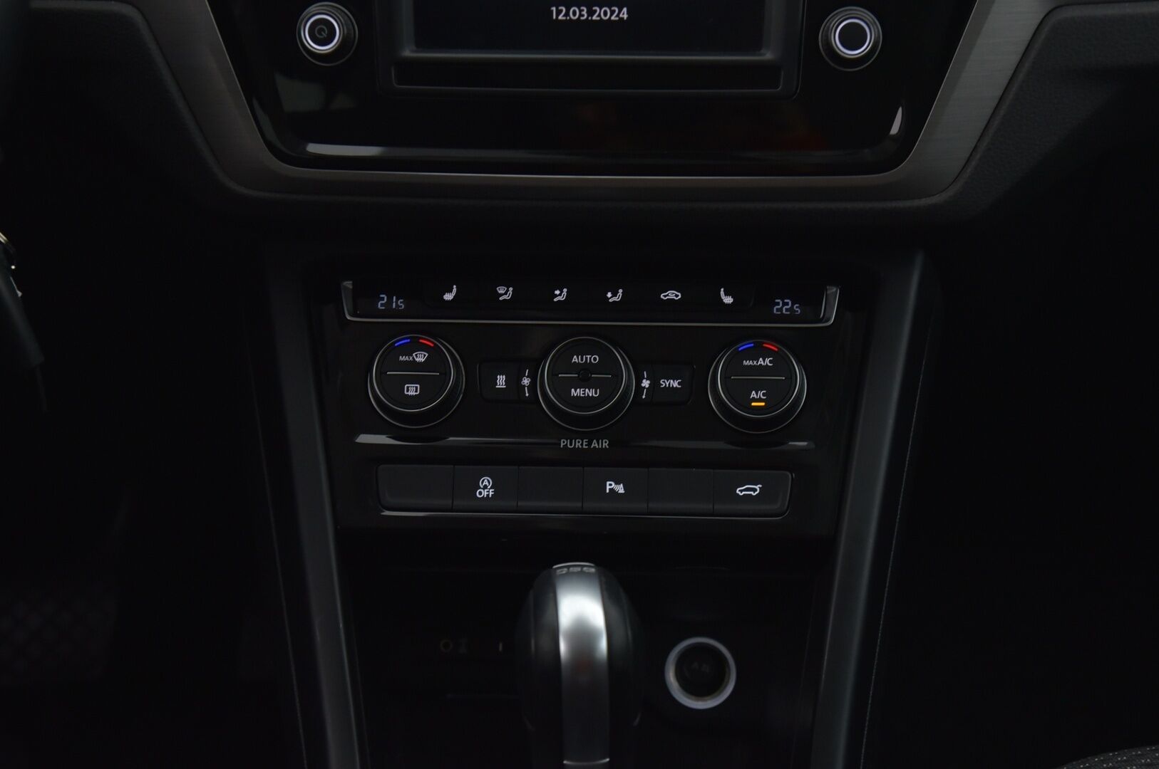 Volkswagen Touran 2016 Trendline 1,6 TDI 81 kW (110 hv) aut. ** Webasto / Navi / Adapt. vakkari / 7-paikkainen / Peruutuskamera **