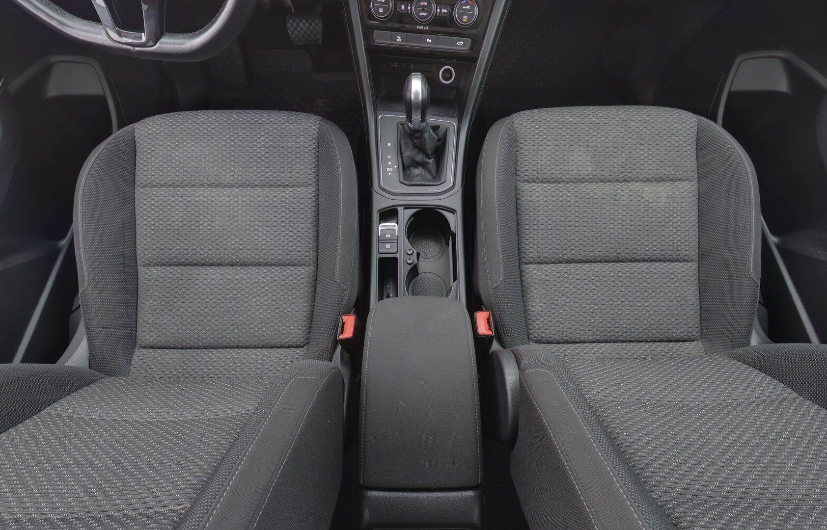 Volkswagen Touran 2016 Trendline 1,6 TDI 81 kW (110 hv) aut. ** Webasto / Navi / Adapt. vakkari / 7-paikkainen / Peruutuskamera **