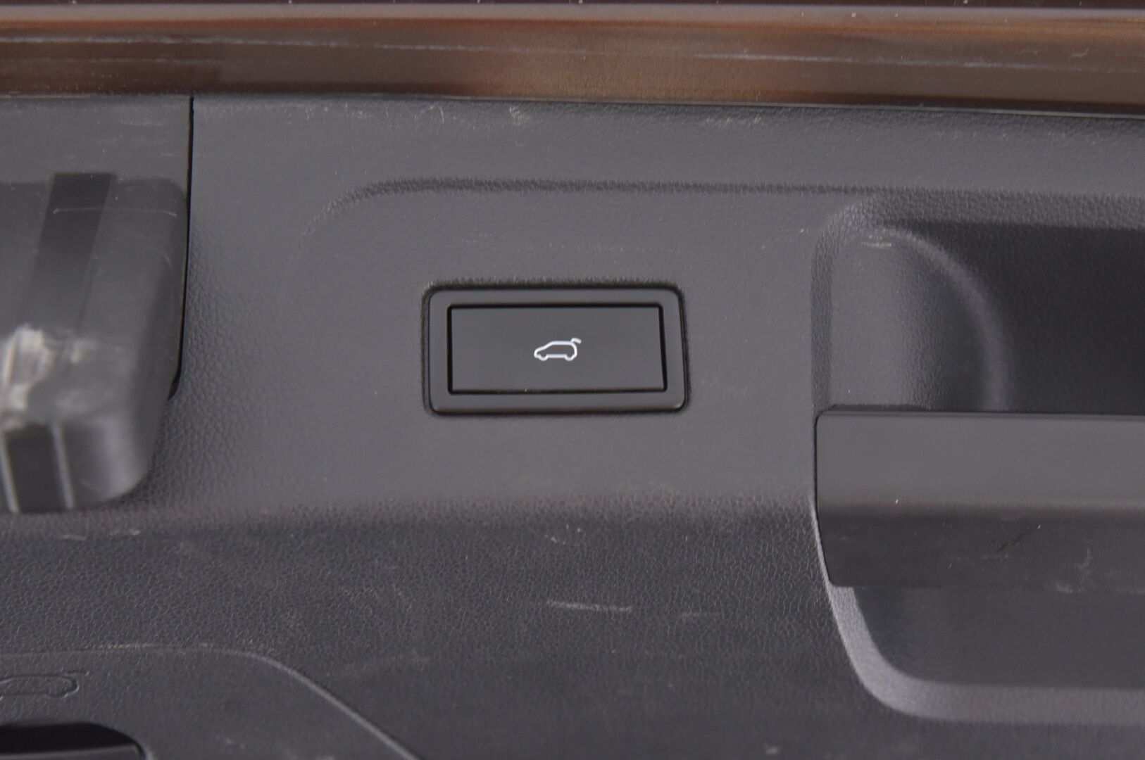 Volkswagen Touran 2016 Trendline 1,6 TDI 81 kW (110 hv) aut. 7-P *ACC / Webasto / Navi / P.Kamera* - 2x Aluvanteet & Renkaat