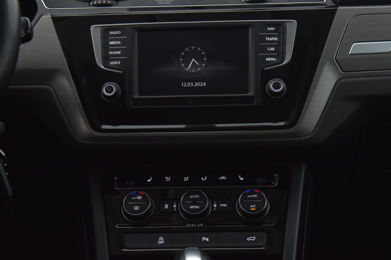 Volkswagen Touran 2016 Trendline 1,6 TDI 81 kW (110 hv) aut. ** Webasto / Navi / Adapt. vakkari / 7-paikkainen / Peruutuskamera **