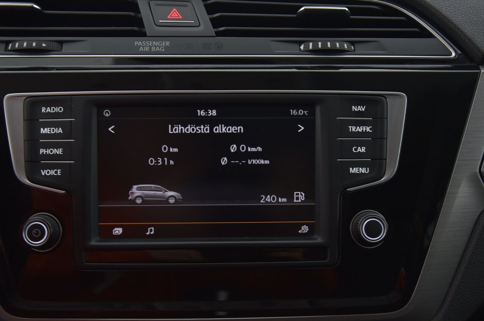 Volkswagen Touran 2016 Trendline 1,6 TDI 81 kW (110 hv) aut. ** Webasto / Navi / Adapt. vakkari / 7-paikkainen / Peruutuskamera **