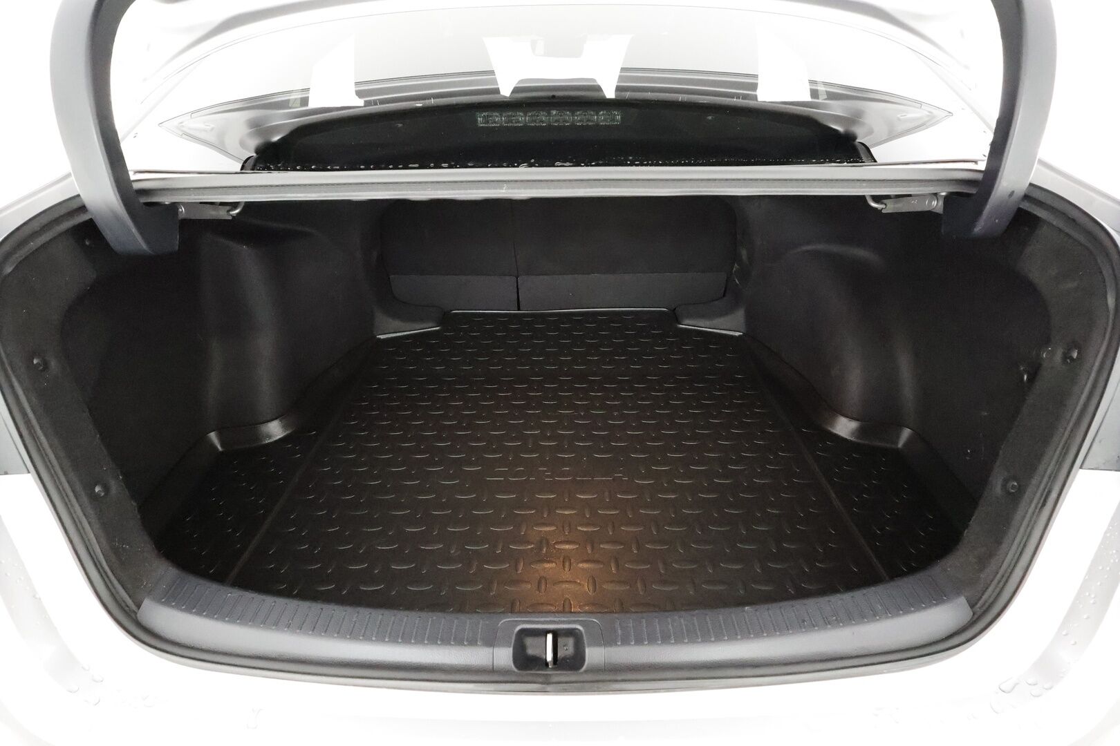 Toyota Corolla 2019 Sedan 1,8 Hybrid Premium * ACC / HUD / P.kamera / LED / Navi / Puolinahat / KeylessGo / Lohkolämmitin * - Suomi-auto / Kahdet renkaat aluvanteilla / Merkkihuollettu - Osta nyt, maksa vasta ensi vuonna