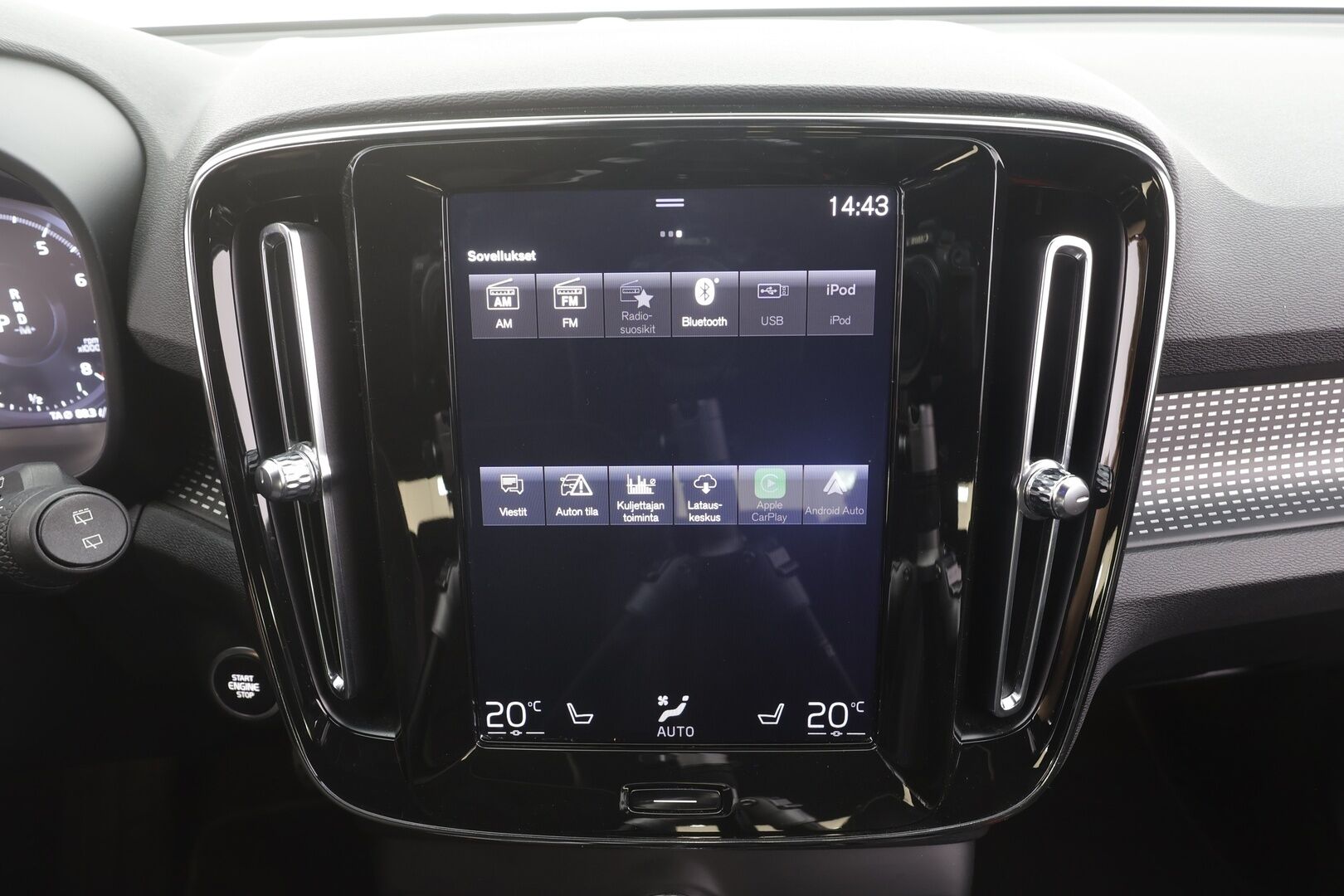 Volvo XC40 2020 T3 R-Design aut - | ACC | Koukku | Webasto | Nahka-alcantara | Sporttipenkit | Akt. kaarrevalot | Pilot assist | Keyless | 1-om suomiauto | Merkkihuollot | 