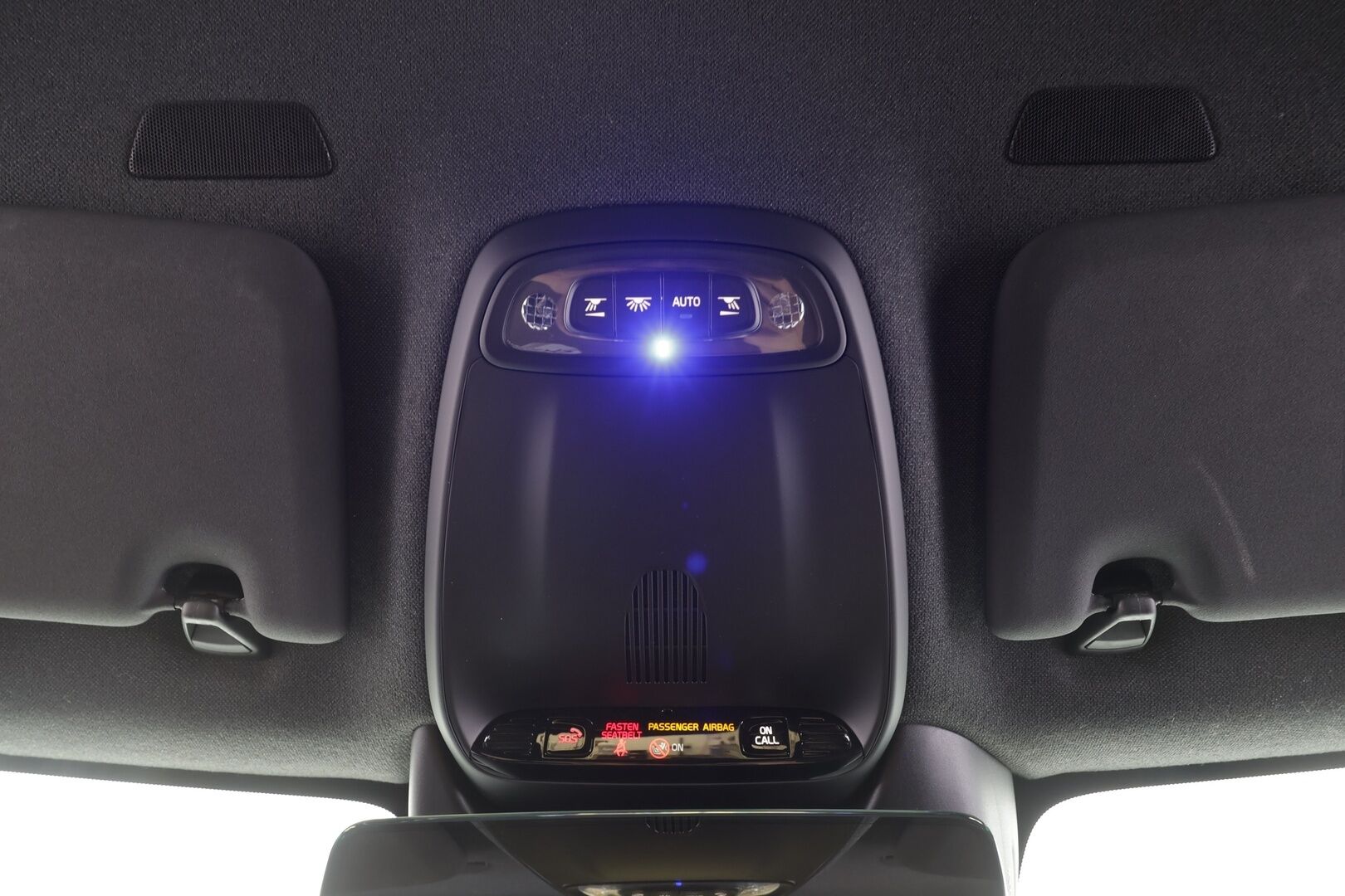 Volvo XC40 2020 T3 R-Design aut - | ACC | Koukku | Webasto | Nahka-alcantara | Sporttipenkit | Akt. kaarrevalot | Pilot assist | Keyless | 1-om suomiauto | Merkkihuollot | 