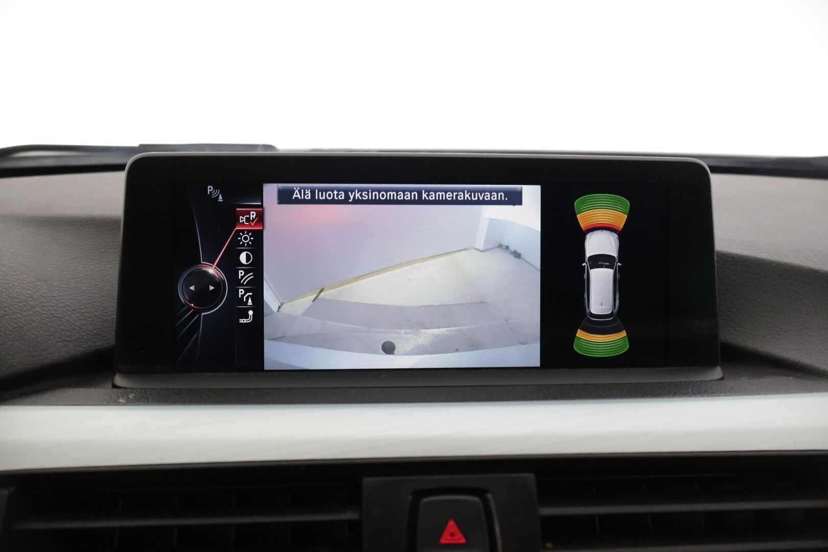 BMW 320 2015 xDrive F31 M-Sport * Hifit / Prof. Navi / Kamera / Koukku / Lohkolämmitin / Vakkari * - *Järkihintaan M-Sport paketoitu Bemari nelivetoisena! / 2x renkaat* - HULLUT JOULUT KORKOTARJOUS 2,49% 