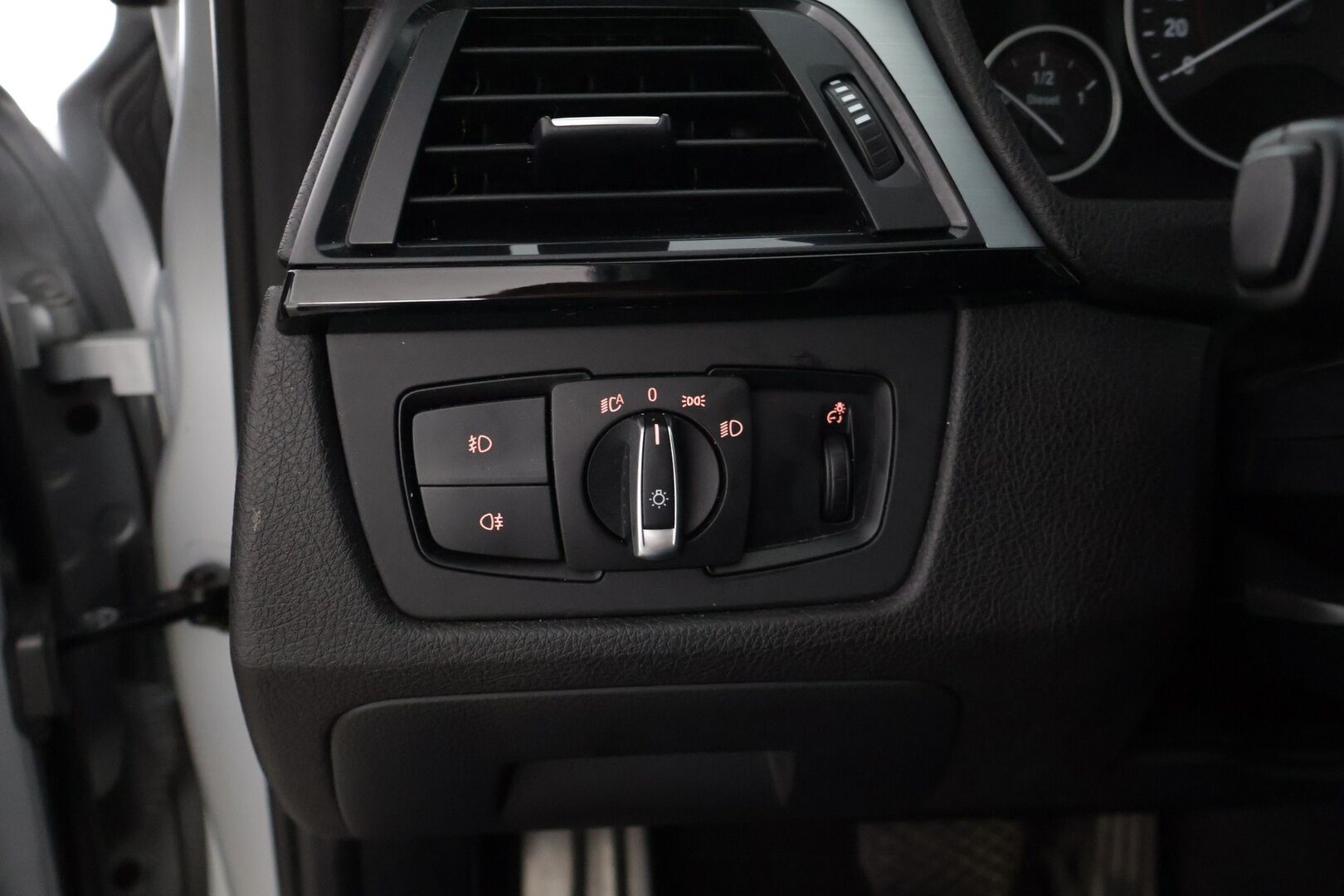 BMW 320 2015 xDrive F31 M-Sport * Hifit / Prof. Navi / Kamera / Koukku / Lohkolämmitin / Vakkari * - *Järkihintaan M-Sport paketoitu Bemari nelivetoisena! / 2x renkaat* - HULLUT JOULUT KORKOTARJOUS 2,49% 