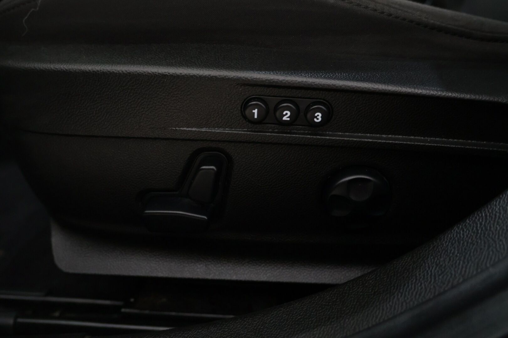 Alfa Romeo Giulia 2017 2,2 Diesel 180hp MT6 Super - | Vakkari | Sähköpenkit muistilla | Manuaali | Huippu hieno |