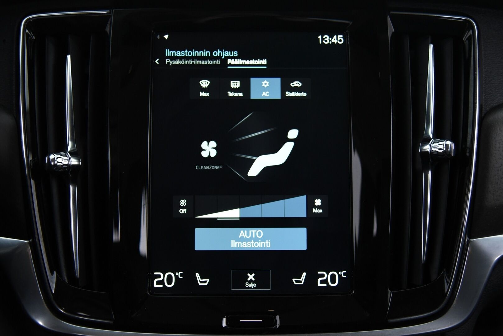 Volvo V90 Cross Country 2019 D4 AWD Plus // Suomi-Auto / Adapt.Vak / Webasto / NAVI / Keyless / Vetokoukku / Sähkökontti / Active-LED - Erinomaisesti pidetty Suomi-Volvo! - HULLUT VÄLIPÄIVÄT KORKOTARJOUS 2,49%