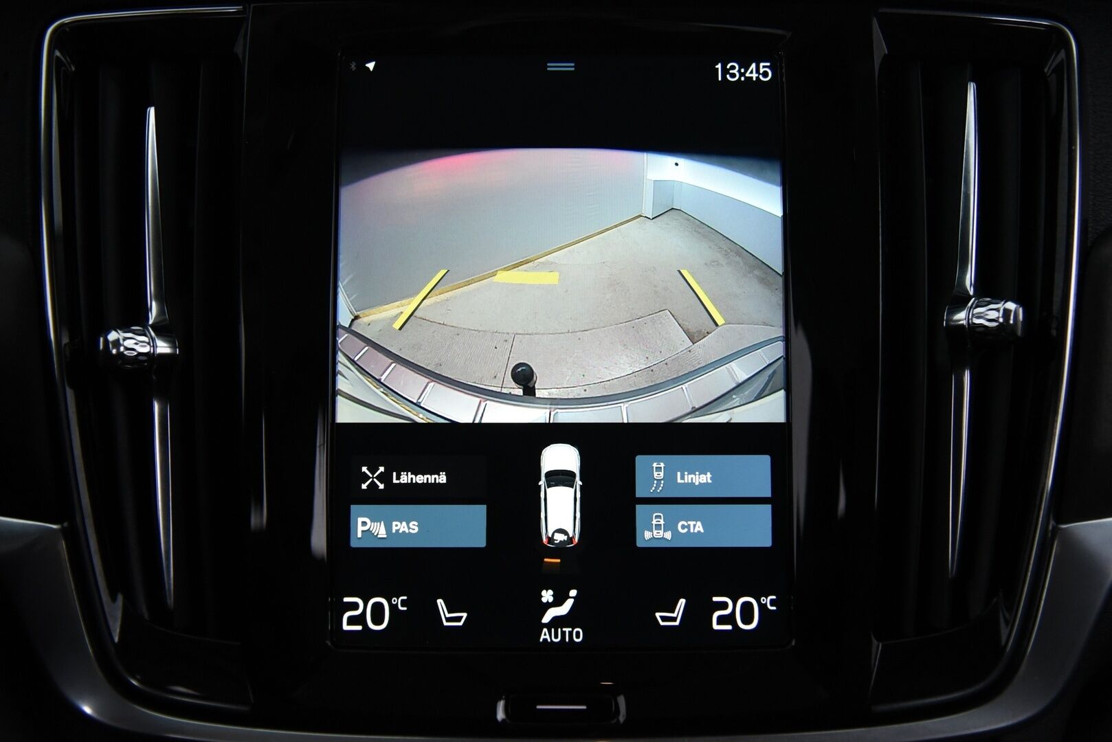 Volvo V90 Cross Country 2019 D4 AWD Plus // Suomi-Auto / Adapt.Vak / Webasto / NAVI / Keyless / Vetokoukku / Sähkökontti / Active-LED - Erinomaisesti pidetty Suomi-Volvo! - HULLUT VÄLIPÄIVÄT KORKOTARJOUS 2,49%