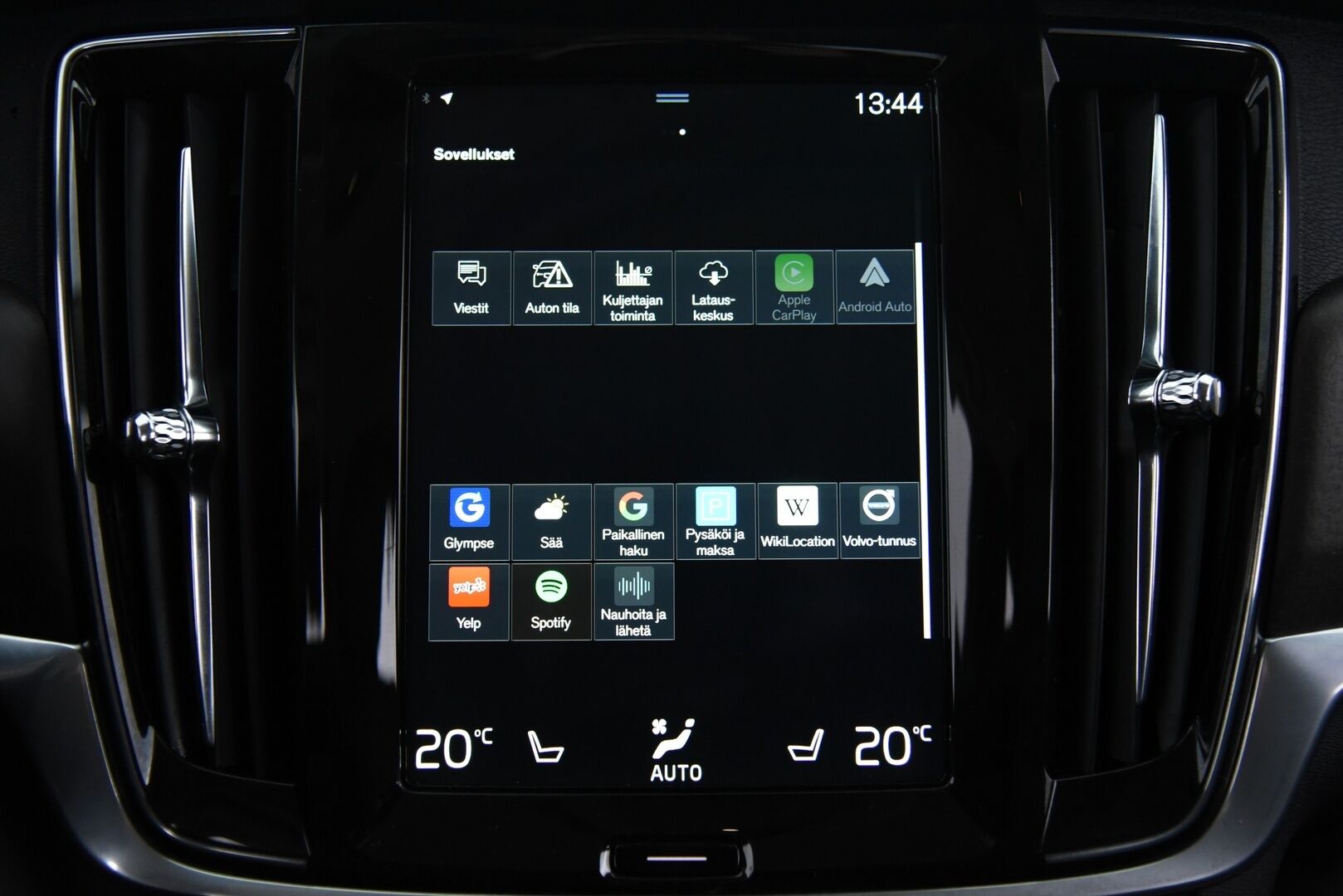 Volvo V90 Cross Country 2019 D4 AWD Plus // Suomi-Auto / Adapt.Vak / Webasto / NAVI / Keyless / Vetokoukku / Sähkökontti / Active-LED - Erinomaisesti pidetty Suomi-Volvo! - HULLUT VÄLIPÄIVÄT KORKOTARJOUS 2,49%