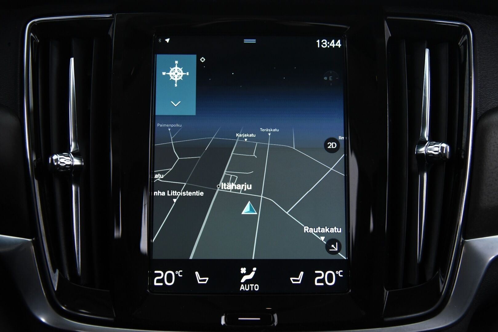 Volvo V90 Cross Country 2020 D4 AWD Plus // Suomi-Auto / Adapt.Vak / Webasto / NAVI / Keyless / Vetokoukku / Sähkökontti / Active-LED - Erinomaisesti pidetty Suomi-Volvo!