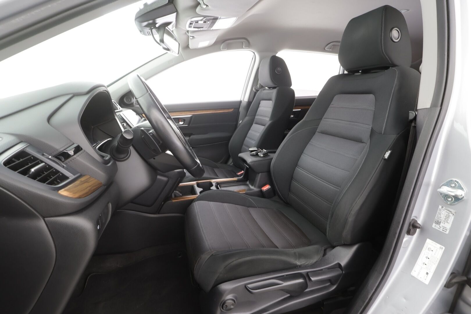 Honda CR-V 2019 Elegance AWD AT 193 hv - | ACC | LED | Polttoainelämmitin | P.kamera ja tutkat | Lane Assist | Apple & Android | Navi | BT | 2x renkaat aluin | Merkkihuollettu |