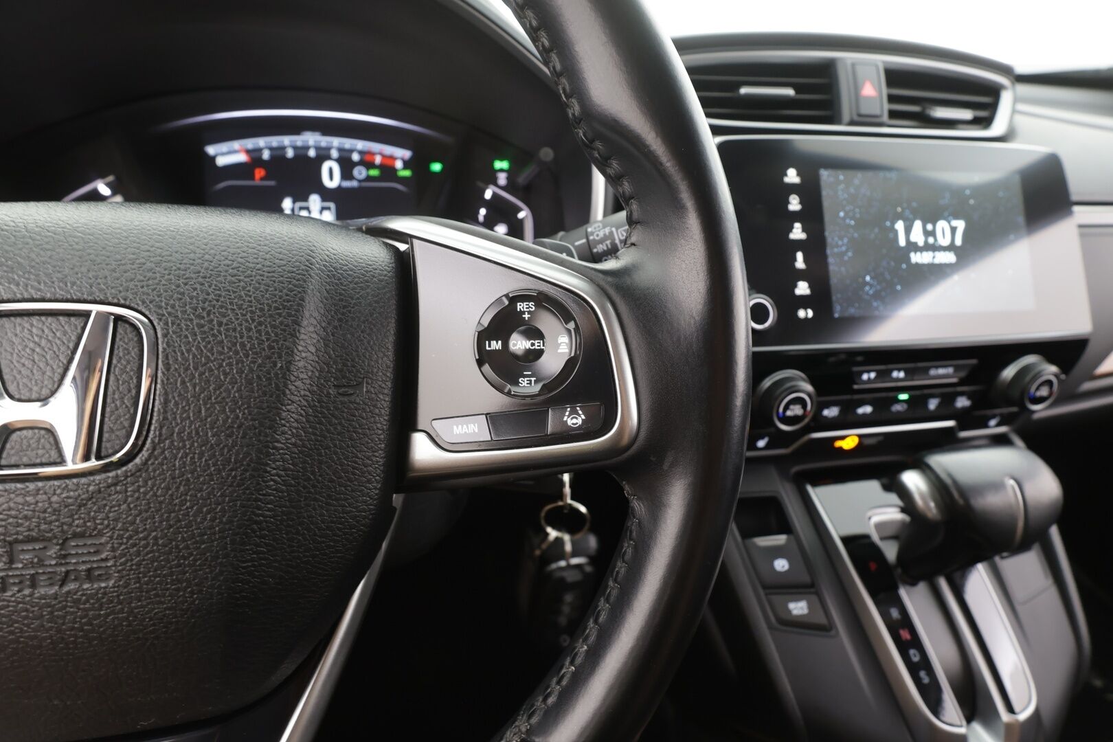 Honda CR-V 2019 Elegance AWD AT 193 hv - | ACC | LED | Polttoainelämmitin | P.kamera ja tutkat | Lane Assist | Apple & Android | Navi | BT | 2x renkaat aluin | Merkkihuollettu |