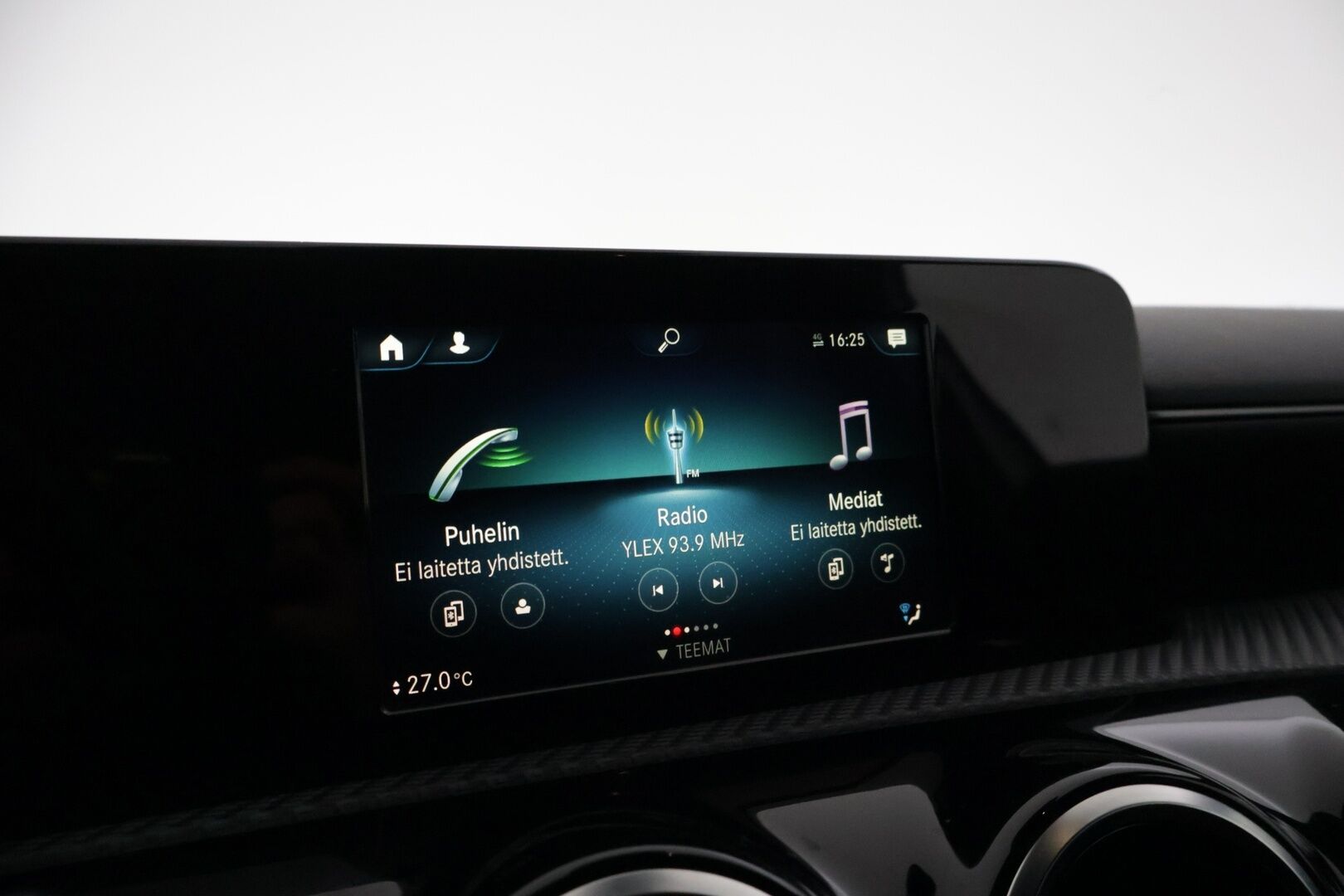 Mercedes-Benz A 2019 200 A sedan Launch Edition Style *Lohko / Carplay / P-Kamera / Led High Performance / Sporttipenkit* - Todella siisti kuntoinen / Kahdet hyvät renkaat! 