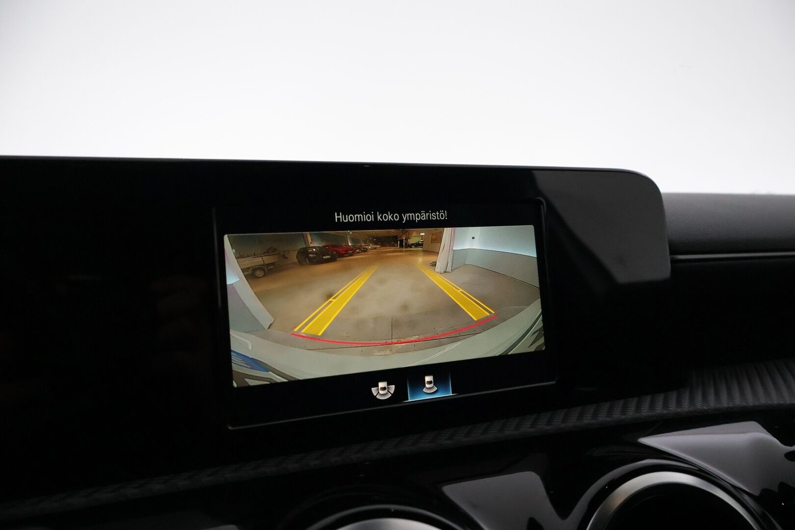 Mercedes-Benz A 2019 200 A sedan Launch Edition Style *Lohko / Carplay / P-Kamera / Led High Performance / Sporttipenkit* - Todella siisti kuntoinen / Kahdet hyvät renkaat! 