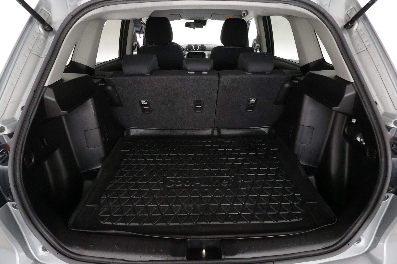 Suzuki Vitara 2020 140 BOOSTERJET 4WD GL+ 6AT - | ACC | P.kamera | Navi | Kaistavahti | BSM | Lohko+sisälämmitin | Apple & Android | LED-lisävalo | Facelift | 2x renkaat aluin | Huoltokirja |