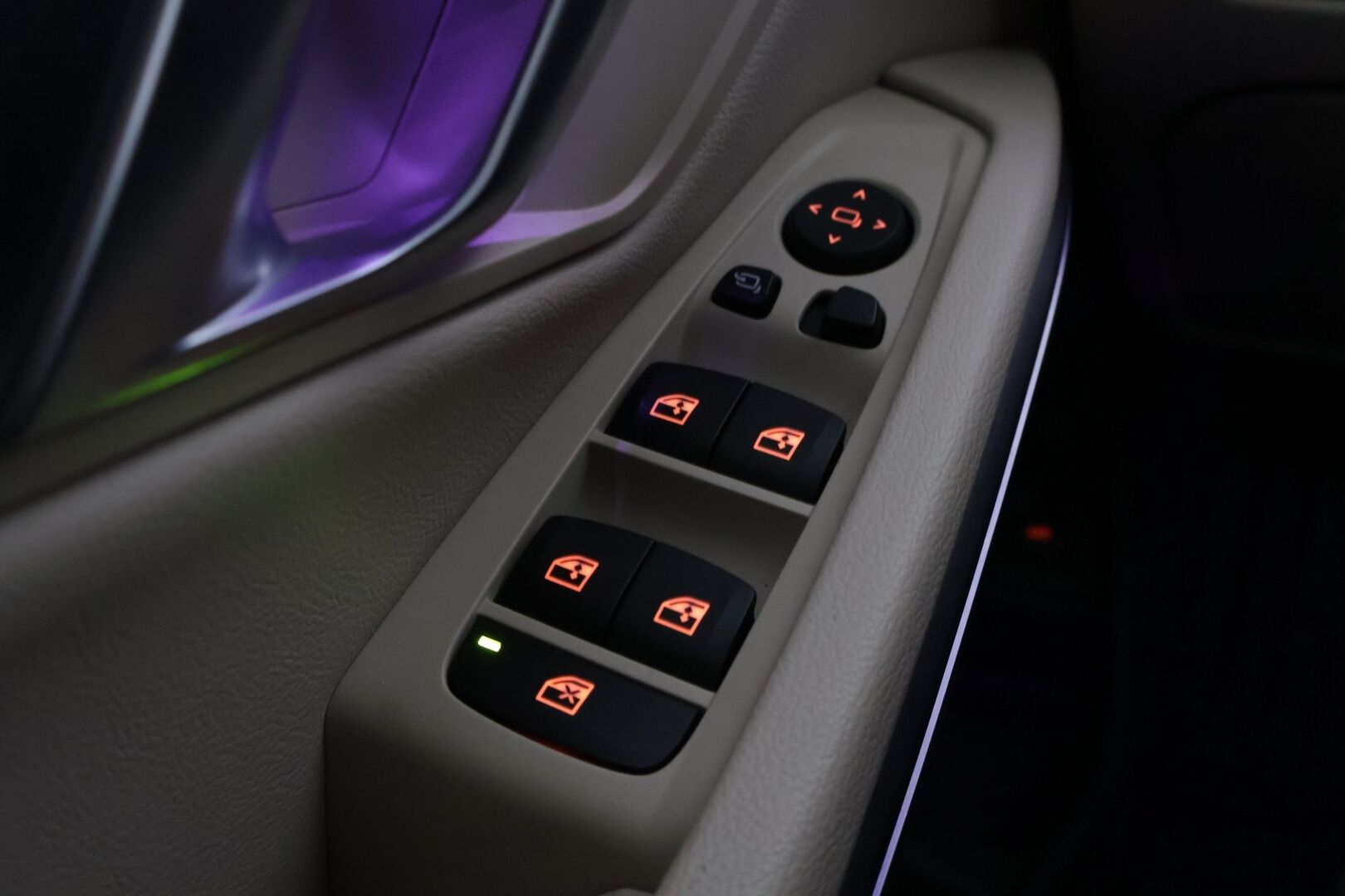 BMW 320 2020 G20 Sedan 320d A xDrive Business Luxury *M-Sport Look / Digimittari / Alcantara kattoverhoilu / Koukku / Ambient / Sporttinahat* - Siistikuntoinen ja hyvin huollettu Suomiauto kaksilla renkailla ja vanteilla! - HULLUT AVAJAISHULINAT KORKOTARJOUS 3,29 %