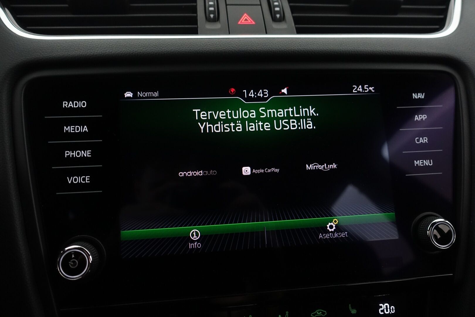 Skoda Octavia 2019 Combi 2,0 TSI RS BusinessLine DSG Autom. -  ACC | Webasto | Canton | Digimittaristo | P.Kamera | Keyless | Navi | Lämm. Ratti & Tuulilasi | SmartLink | LED | BLIS | Suomi-auto | 2X Renkaat & Vanteet |