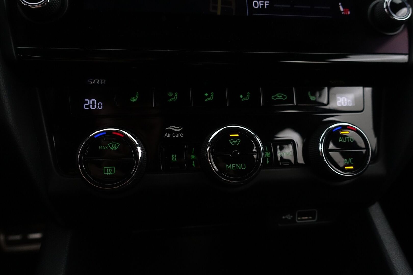 Skoda Octavia 2019 Combi 2,0 TSI RS BusinessLine DSG Autom. -  ACC | Webasto | Canton | Digimittaristo | P.Kamera | Keyless | Navi | Lämm. Ratti & Tuulilasi | SmartLink | LED | BLIS | Suomi-auto | 2X Renkaat & Vanteet |
